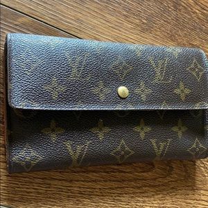 ‼️Louis Vuitton tri-fold wallet‼️